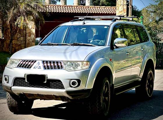 MITSUBISHI PAJERO DAKAR 3.5 HPE 7 LUGARES 4X4 V6 24V FLEX 4P AUTOMÁTICO